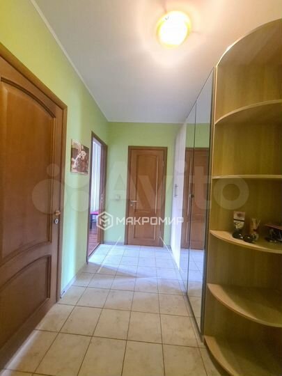 3-к. квартира, 98,5 м², 1/4 эт.