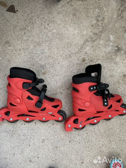 Роликовые коньки