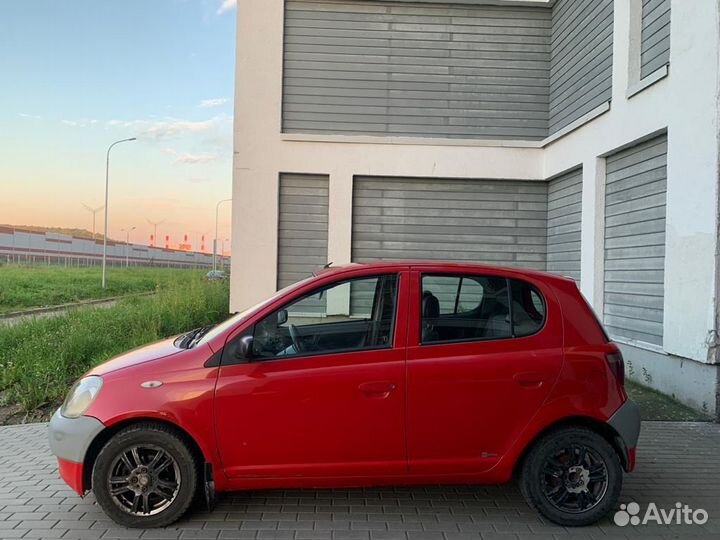 Toyota Yaris 1.0 МТ, 1999, 199 000 км
