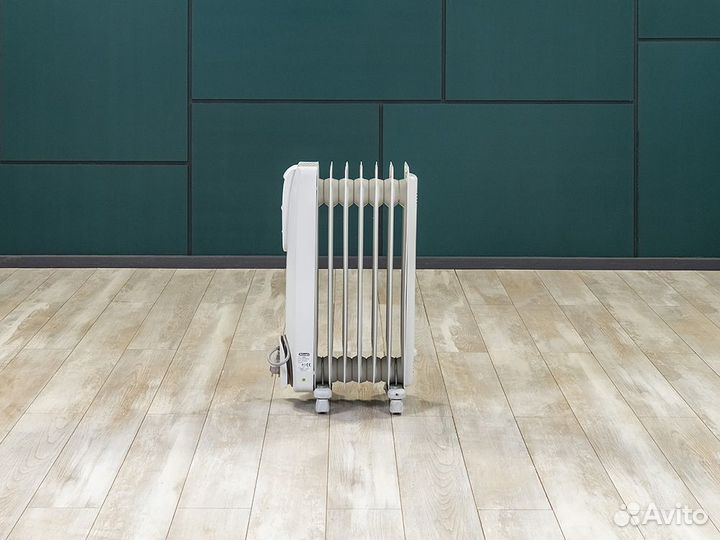 Обогреватель DeLonghi Металл Серый