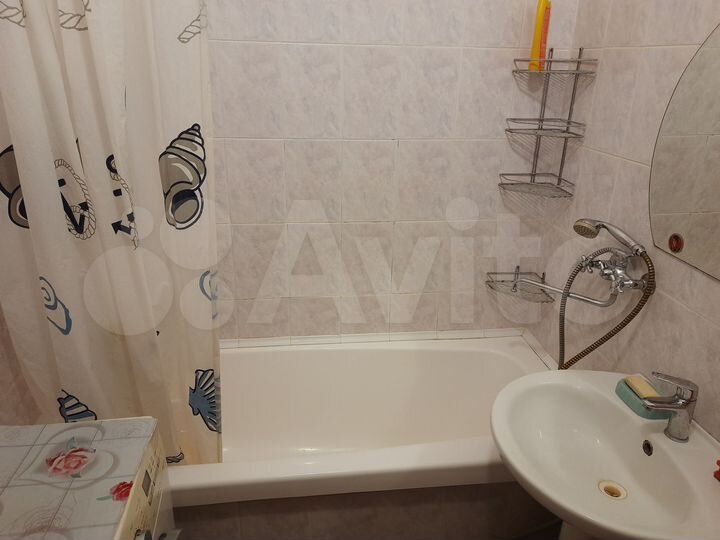 Комната 15 м² в 4-к., 5/5 эт.