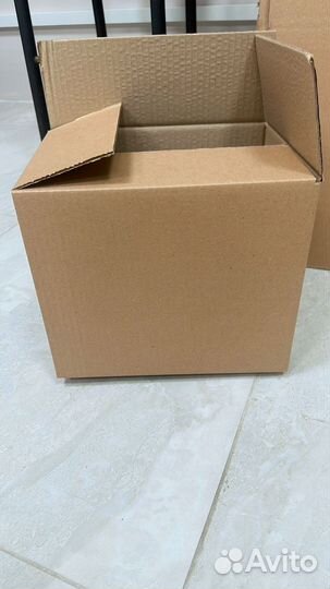 Картонные коробки самосборные новые