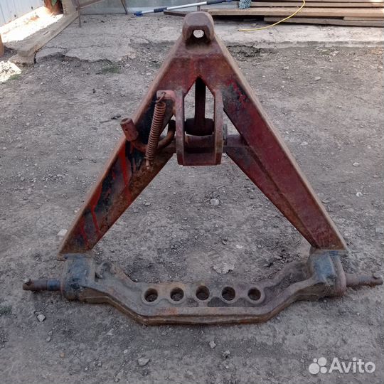 Угольник на навеску мтз