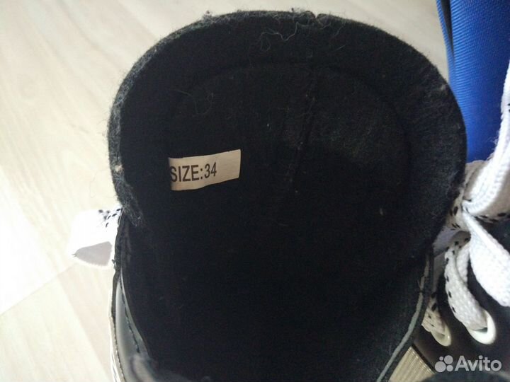 Коньки хоккейные