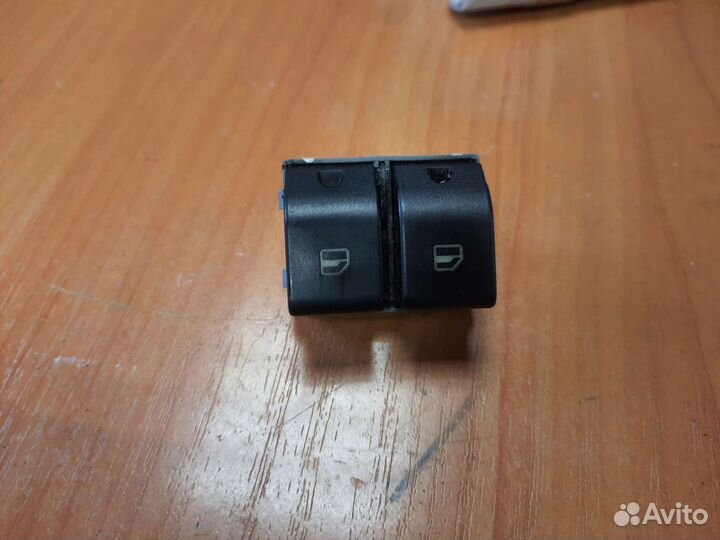 Блок управления стеклоподъемниками polo mk4