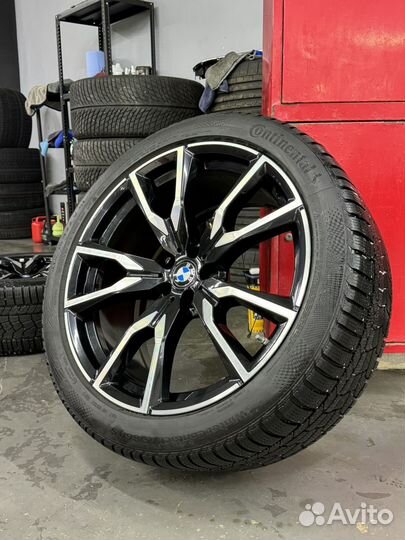 Зимние колеса BMW X7 G07 R22