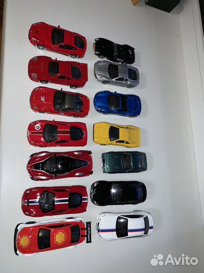 Модельки машин ferrari и bmw