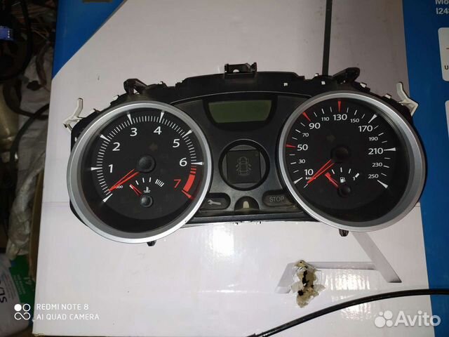 Рено Меган 2 панель приборов