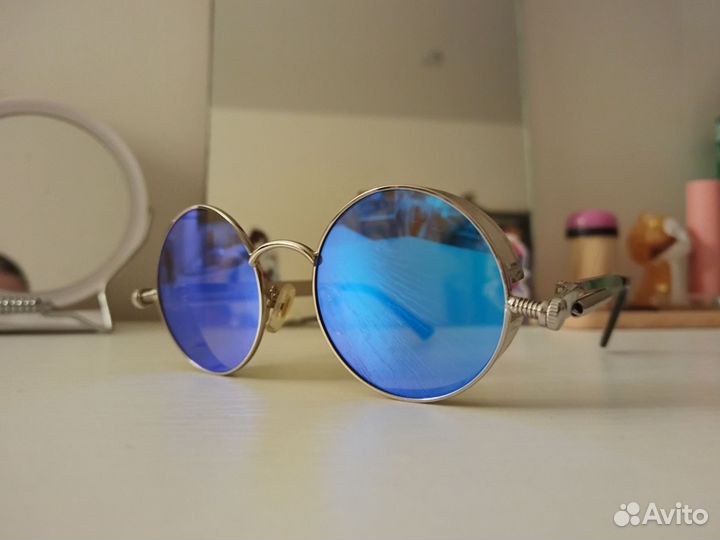 Очки солнцезащитные