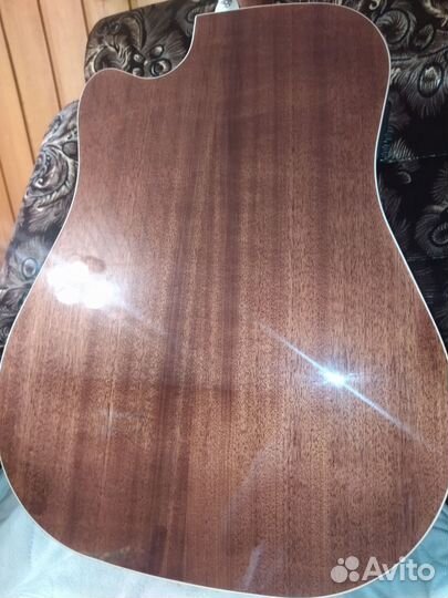 Гитара электроакустическая