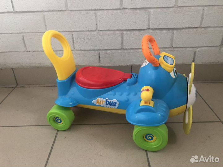 Машинка каталка толокар