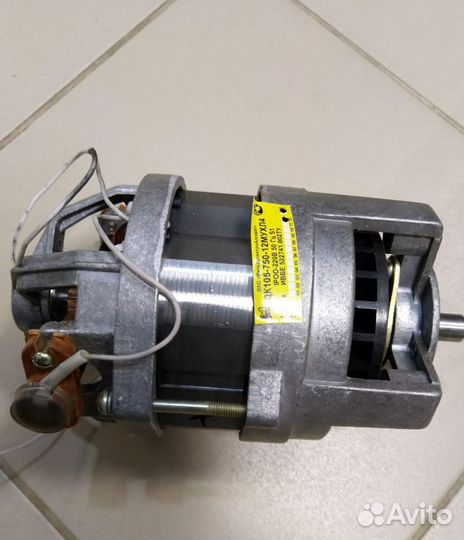 Двигатель на зернодробилку