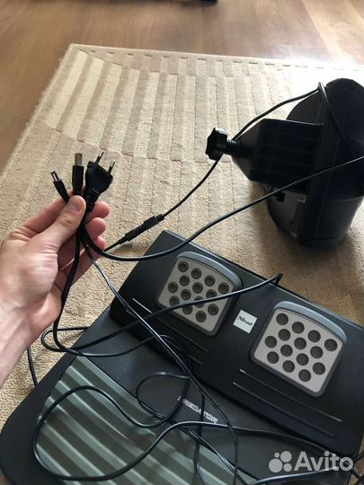 Игровой руль с педалями