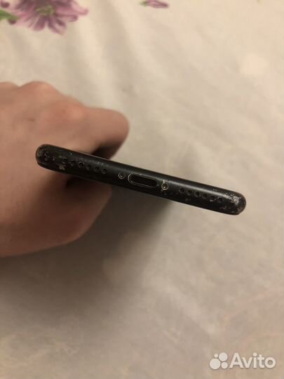 iPhone 7, 32 ГБ