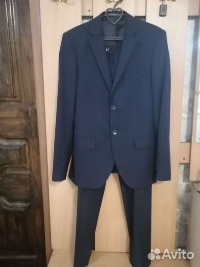 Мужской классический костюм