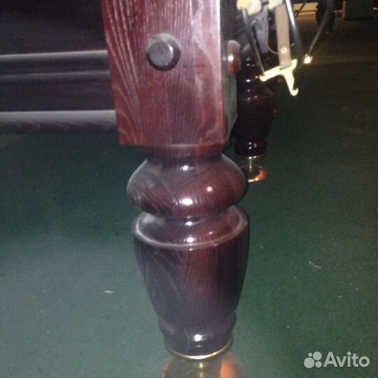 Бильярдный стол