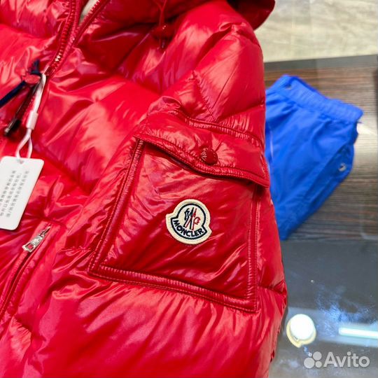 Пуховик moncler