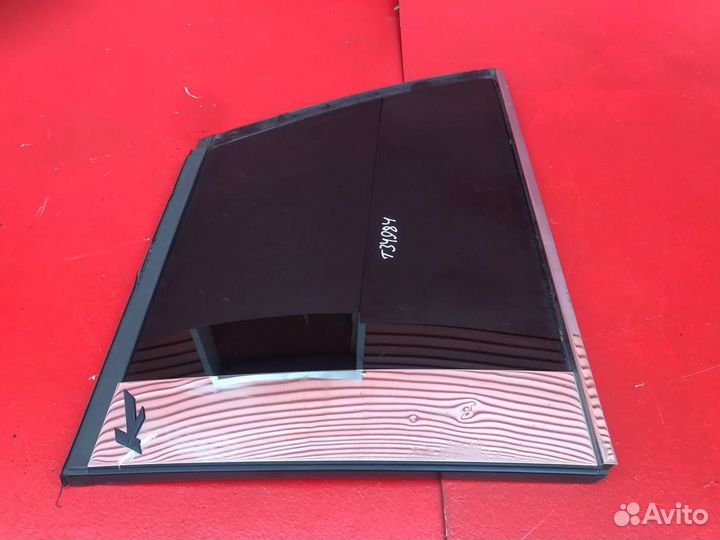 Форточка задняя левая Range Rover 3 L322