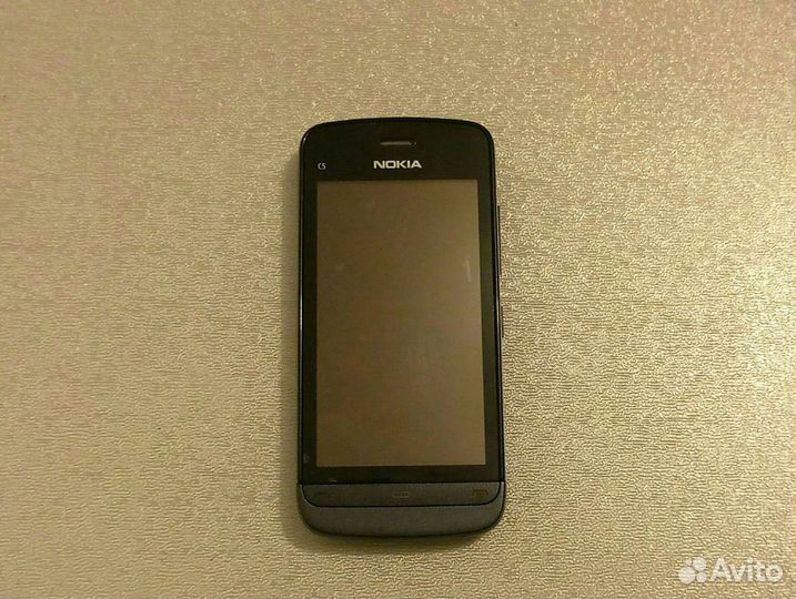 Телефон Nokia C5-06