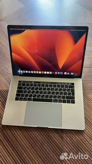 Macbook pro 15 2019 i7