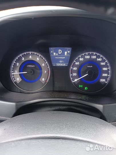 Hyundai Solaris 1.6 AT, 2013, 220 700 км