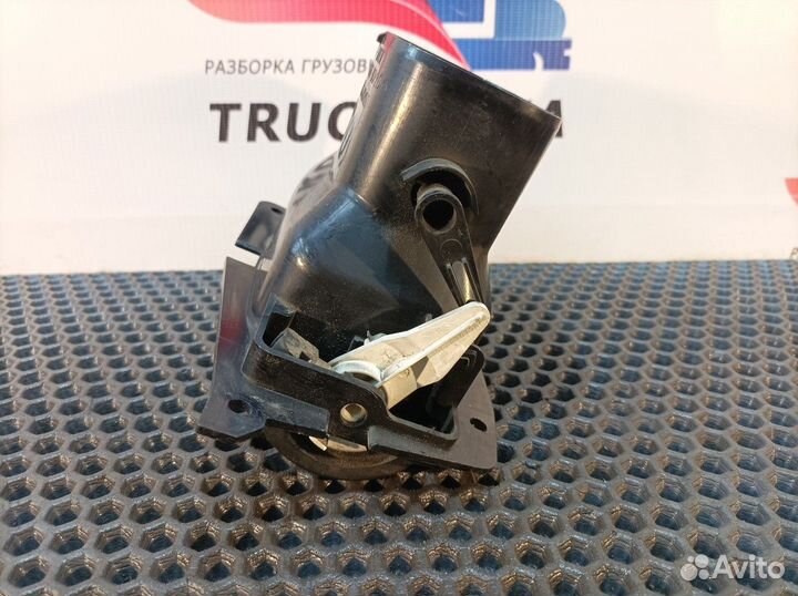 Дефлектор воздушный левый Renault Premium