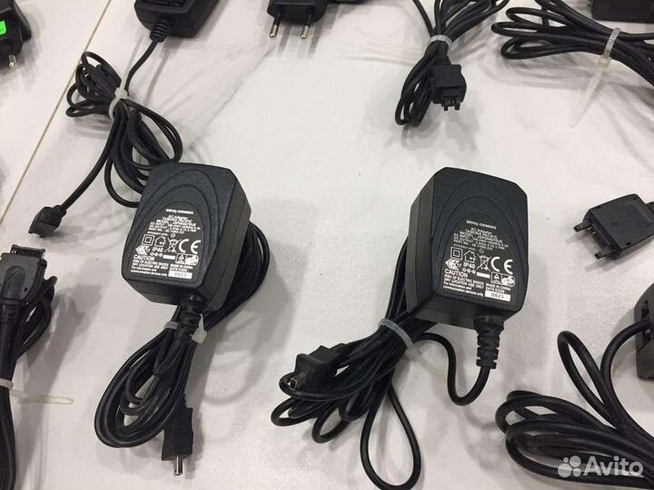 Зарядное устройство