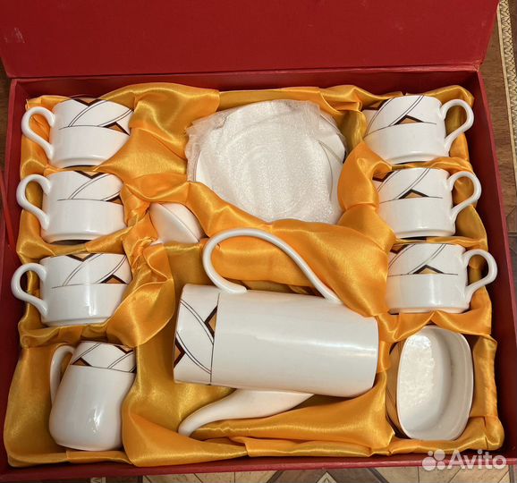 Фарфоровый чайный сервиз костяной фарфор