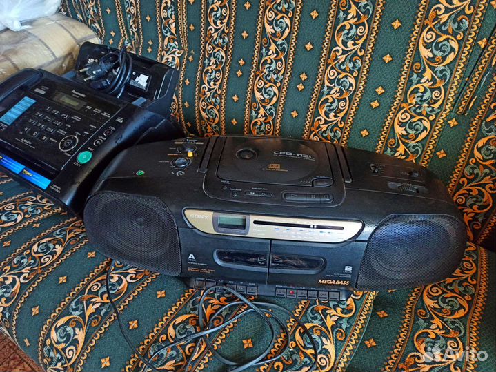 Магнитофон с сд sony CFD-112L