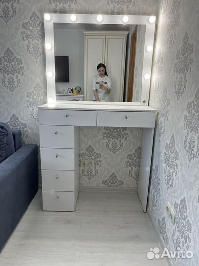 Гримерное стол