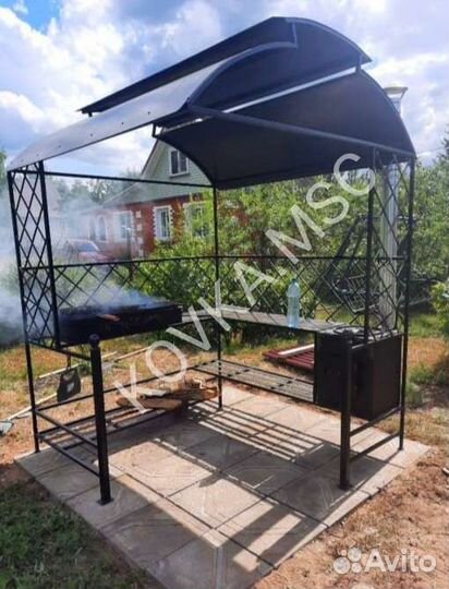 Беседка с мангалом