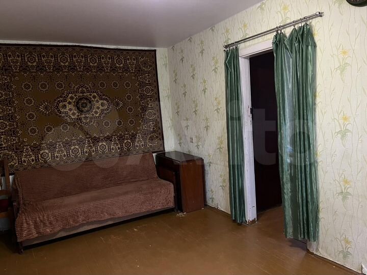 4-к. квартира, 60 м², 1/5 эт.