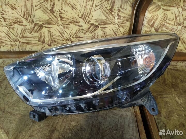 Renault kaptur фара левая галоген