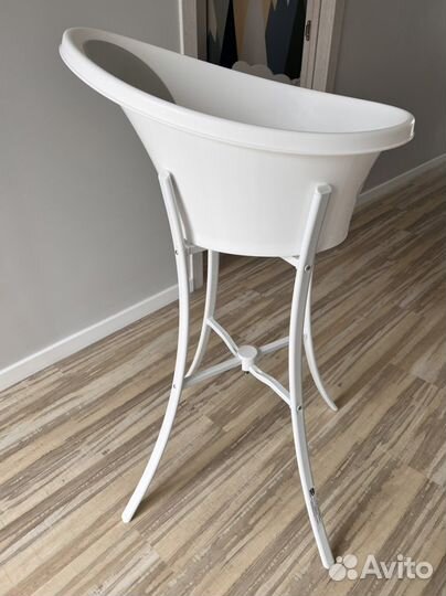 Детская ванночка с подставкой