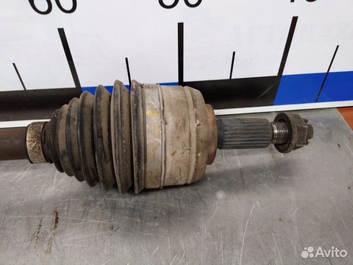 Привод передний правый Renault Fluence K4M 2010