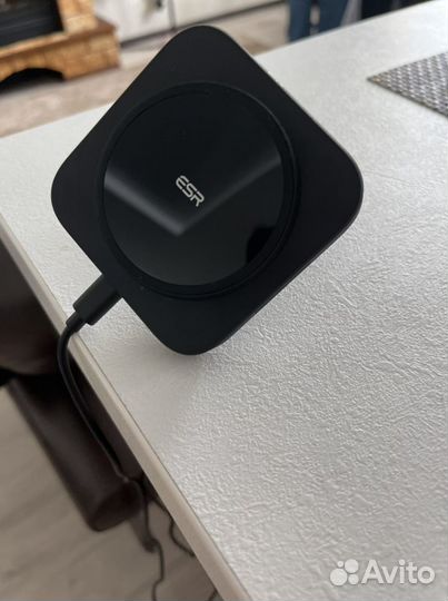 Беспроводная зарядка для iPhone 12