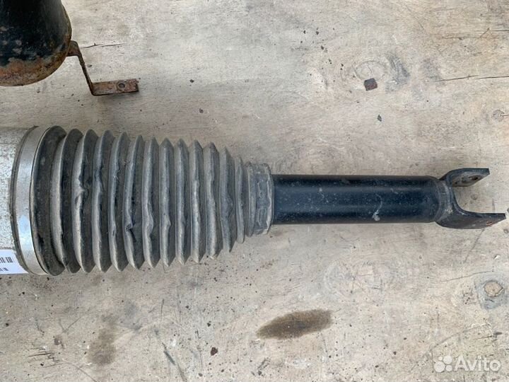 Пневмостойка задняя правая Audi A8 D3 3.2 BPK