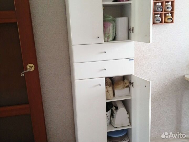 Шкафчик для ванной