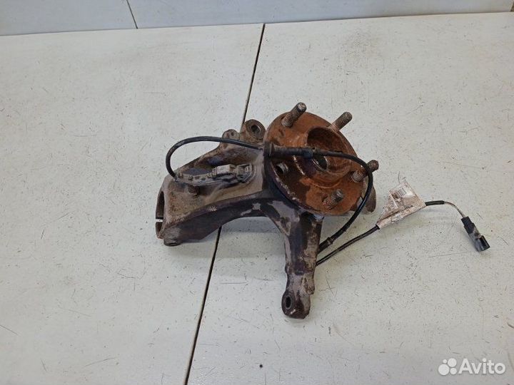 Кулак поворотный передний правый Ford C Max 1.8