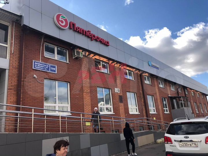 150 кв м у метро на 1 линии