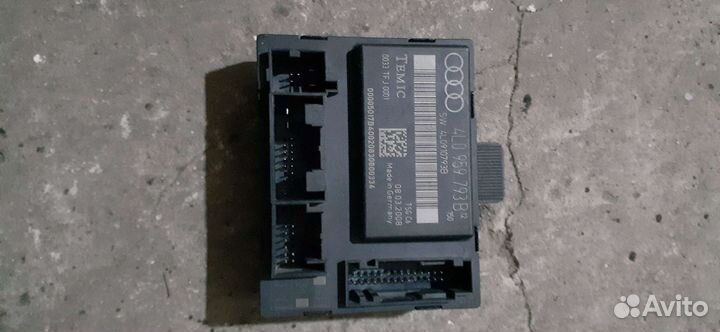 Audi q7 эбу левой передней двери