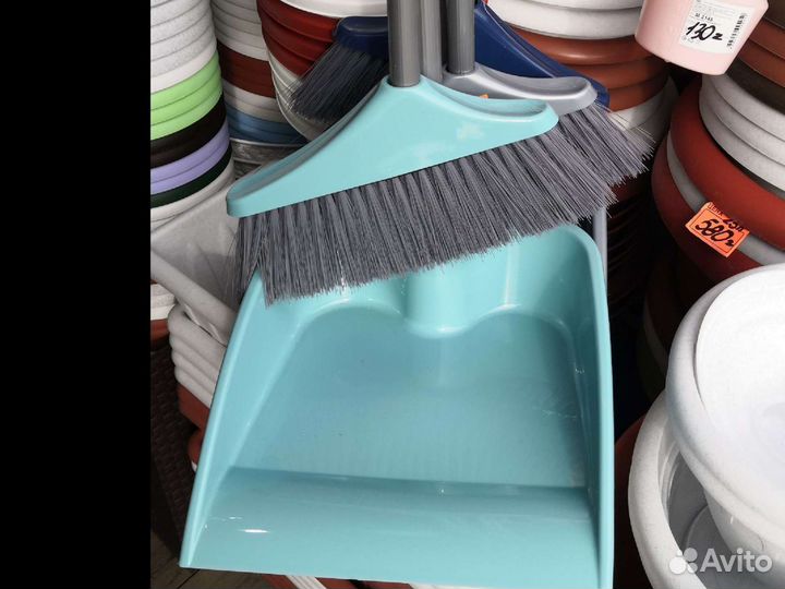 Совок со щеткой