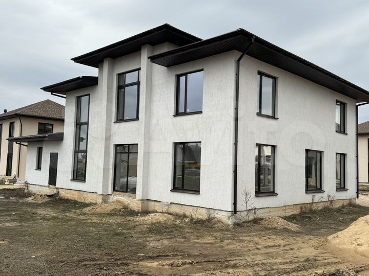 Дом 350 м² на участке 10 сот.