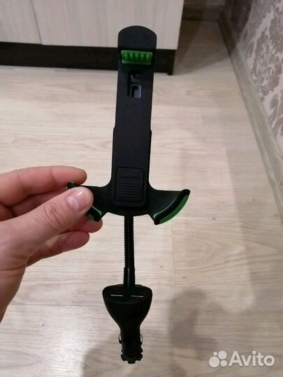 Автомобильный держатель для телефона