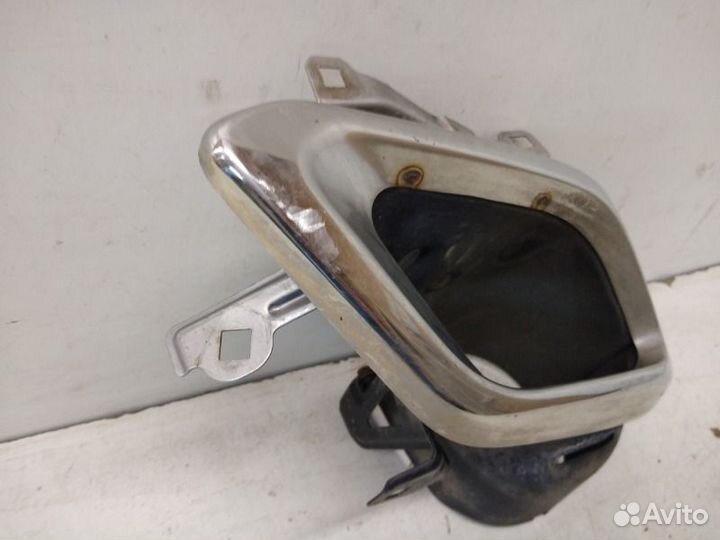 Насадка глушителя задняя правая Lexus Rx 4