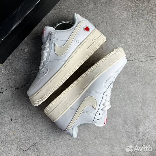 Кроссовки Nike Air Force 1 Valentine's Day (36-40)