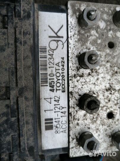 Блок abs Toyota Runx ZZE122