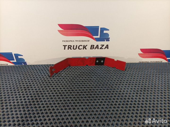 Кронштейн фонаря заднего Daf XF105