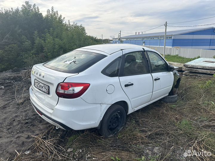 LADA granta лифтбек 2019 на разбор