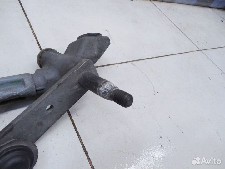 Трапеция стеклоочистителей C4 2005-2011